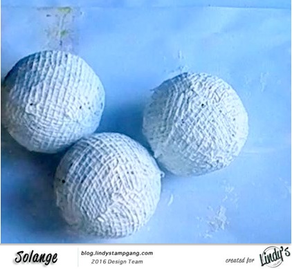 christmas-ornaments-by-solange-marques-using-lindys-stamp-gang-starburst-01